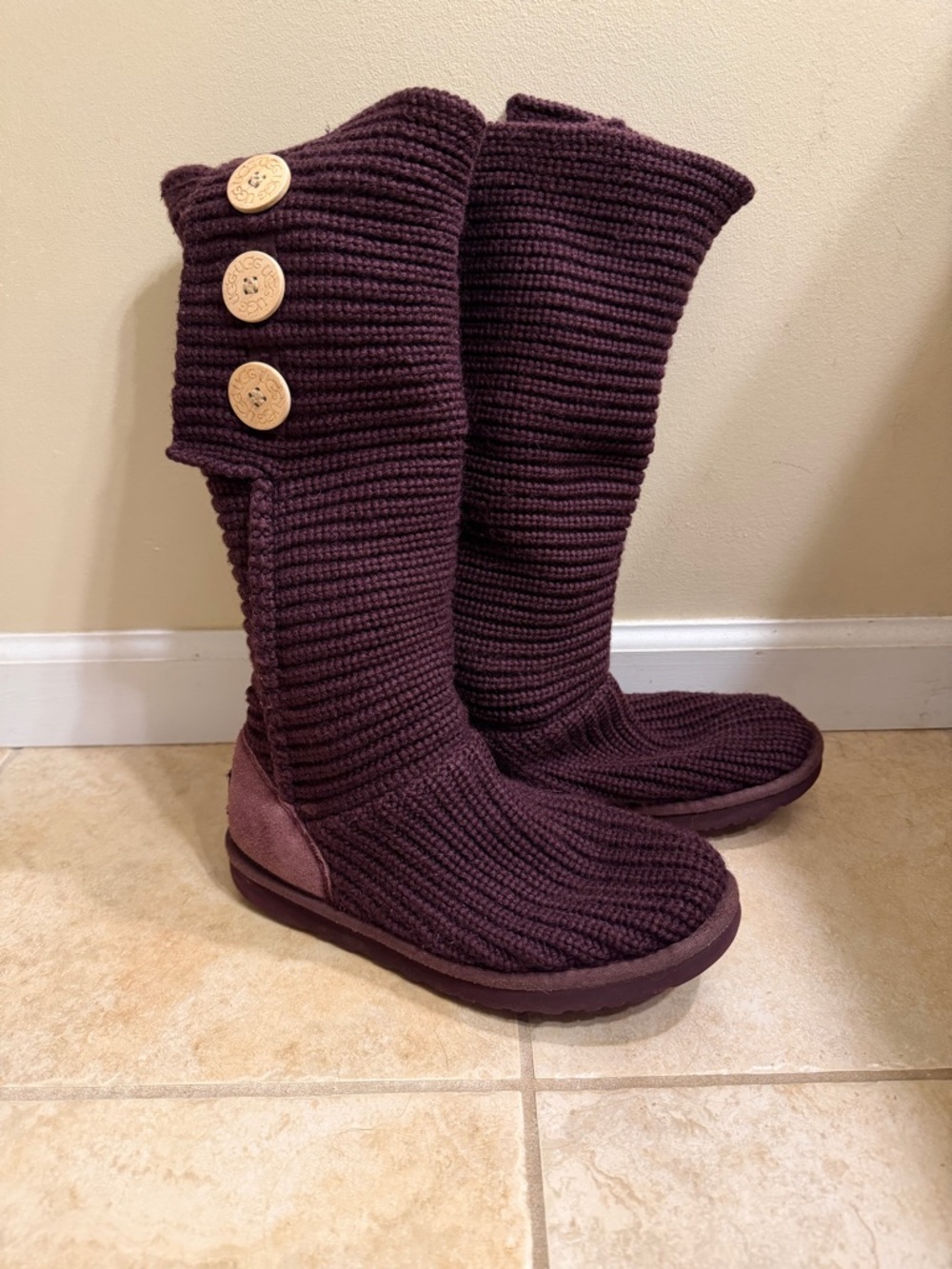 Ugg cardy boots purple